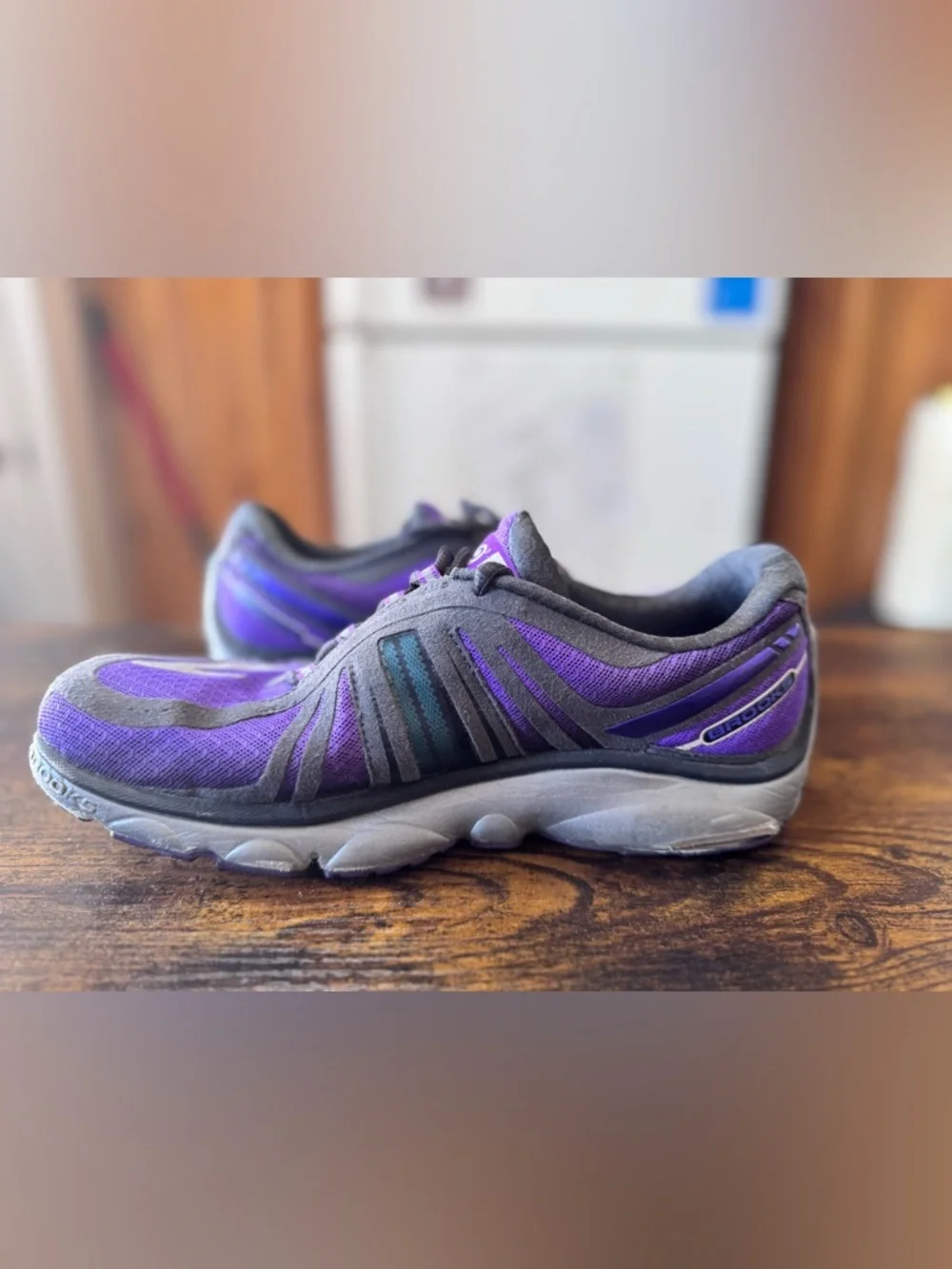 Brooks PureCadence 2 Running Shoes - Purple & Gray - Size 9